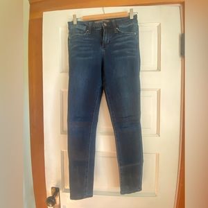 Joe’s Skinny Jeans: Dark Indigo - Size 25